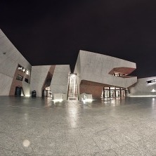  
	To wielofunkcyjny obiekt o nowoczesnej, futurystycznej architekturze, w którym mogą odbywać się m.in. koncerty, widowiska teatralne, targi i konferencje. To też siedziba Toruńskiej Orkiestry Symfonicznej.

	Więcej >> 