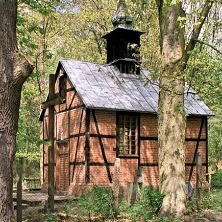  
	Położona w północno-zachodnich krańcach Torunia Barbarka jest ponad 700-letnią leśną osadą o bogatej historii i ciekawych obiektach. Barbarka łączy w sobie atrakcje historyczne z rekreacyjnymi i ekologicznymi. więcej >>
	  